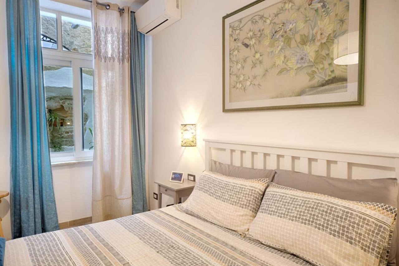Cozy Guest House Downtown ออลเบีย ภายนอก รูปภาพ
