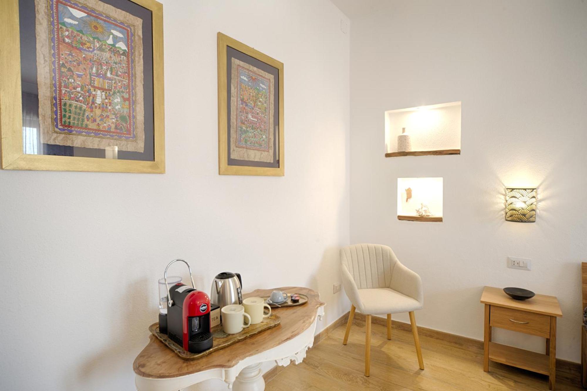 Cozy Guest House Downtown ออลเบีย ภายนอก รูปภาพ